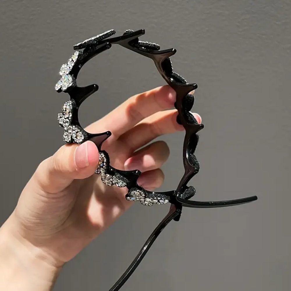 Elegant Butterfly Headband - Picture 6 of 7